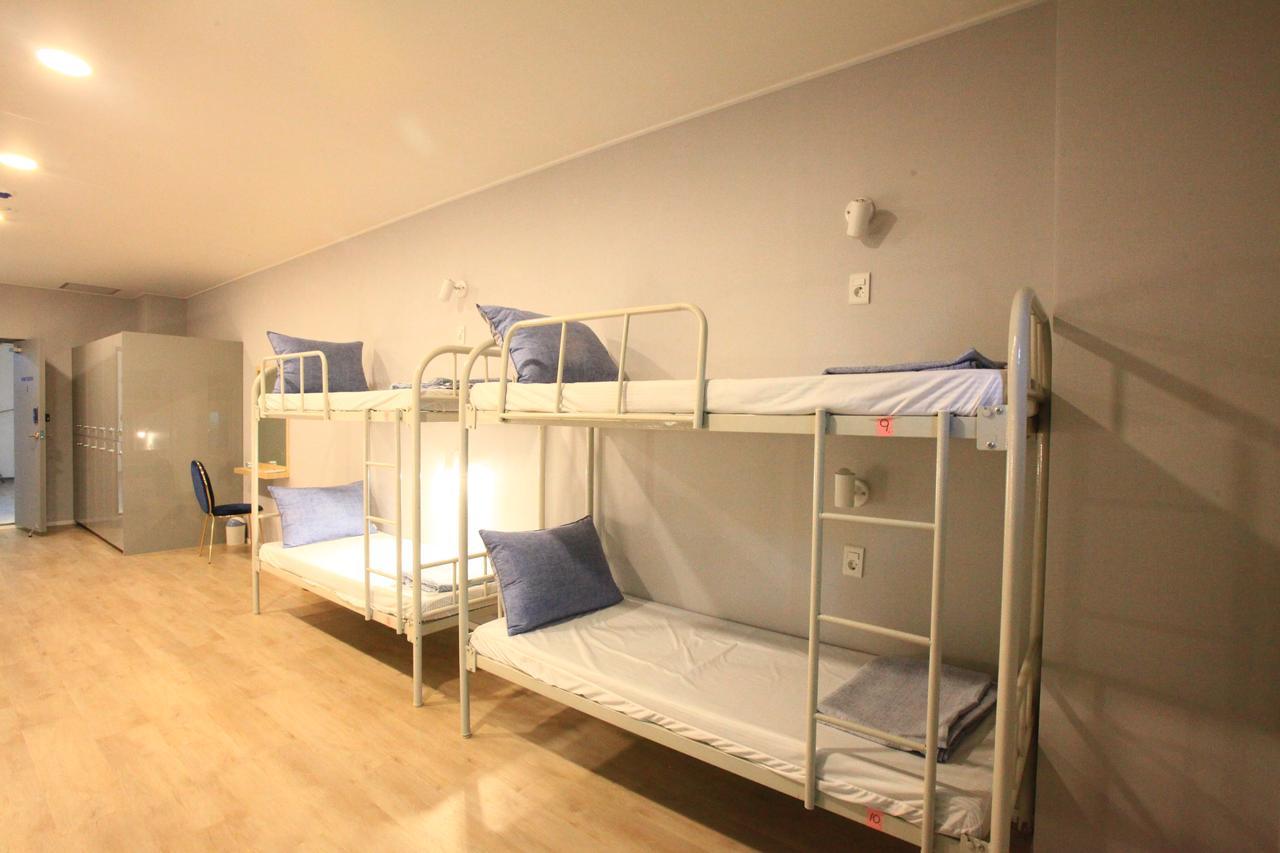 The Blue Guesthouse ปูซาน ภายนอก รูปภาพ