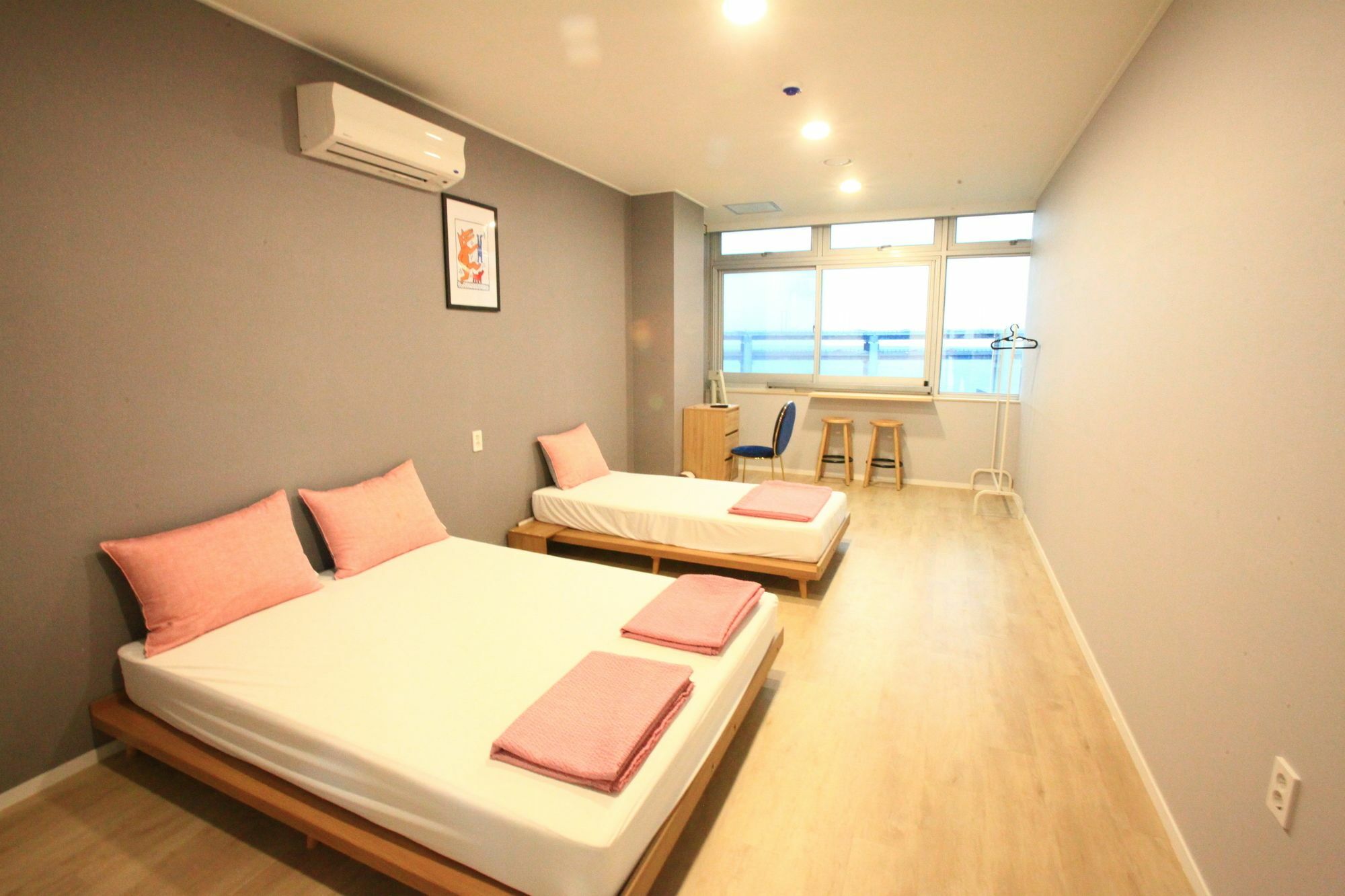 The Blue Guesthouse ปูซาน ภายนอก รูปภาพ
